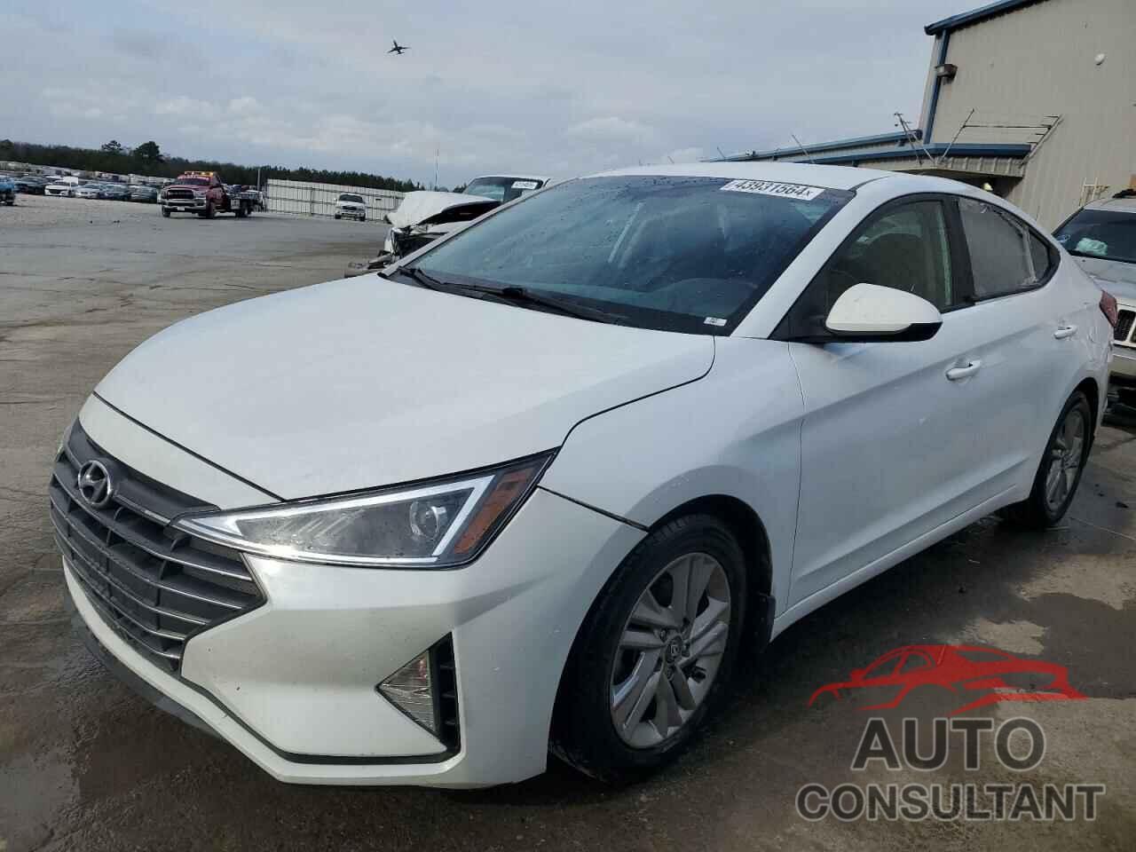 HYUNDAI ELANTRA 2019 - 5NPD84LFXKH403510