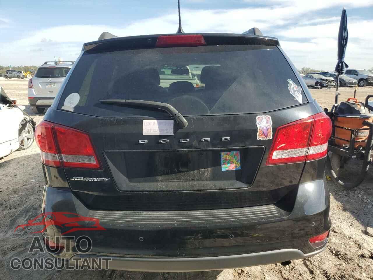 DODGE JOURNEY 2017 - 3C4PDCBB8HT676424
