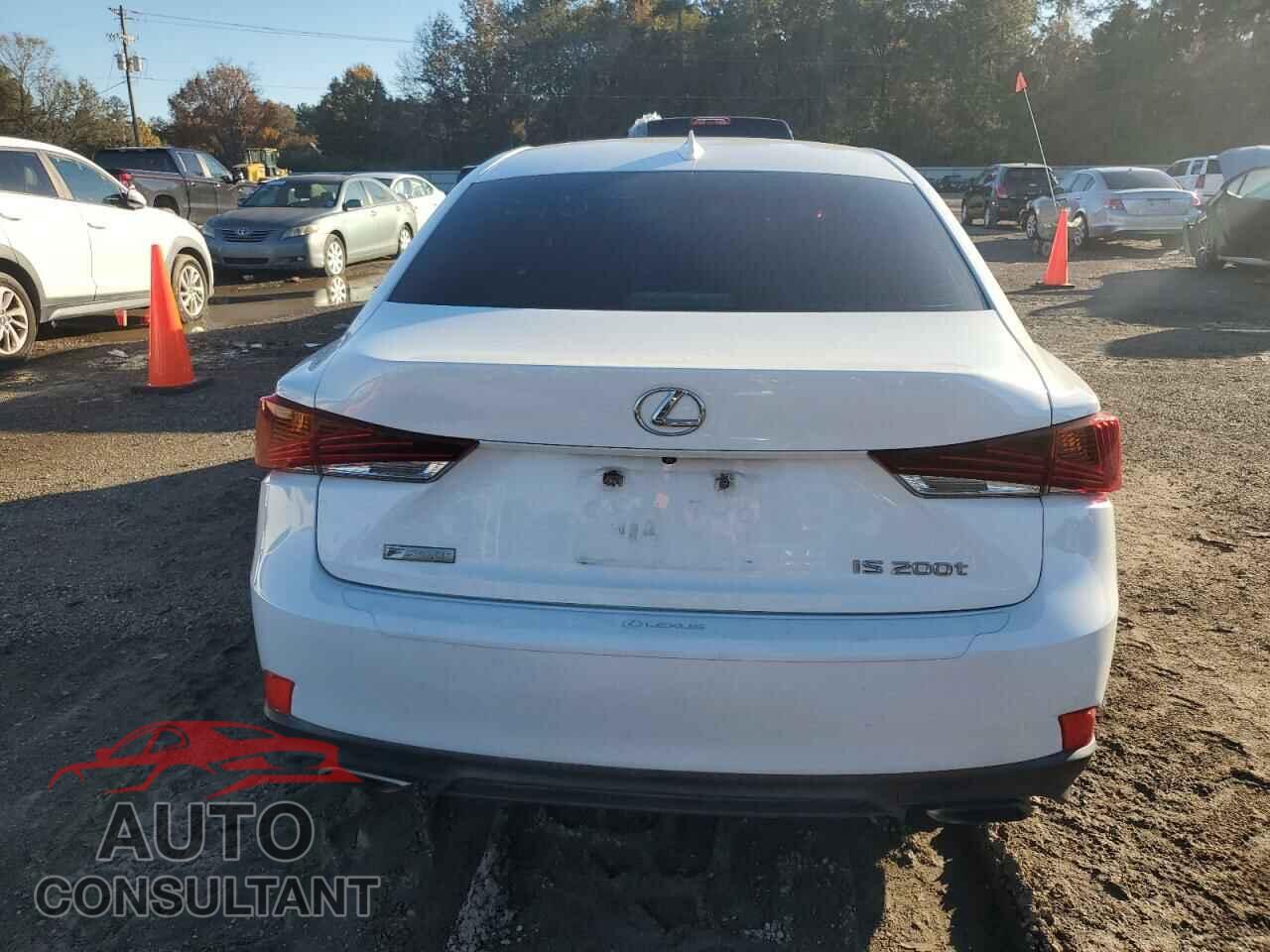 LEXUS IS 2017 - JTHBA1D28H5041674