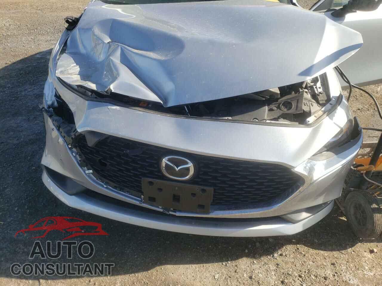 MAZDA 3 2020 - 3MZBPABL3LM124764