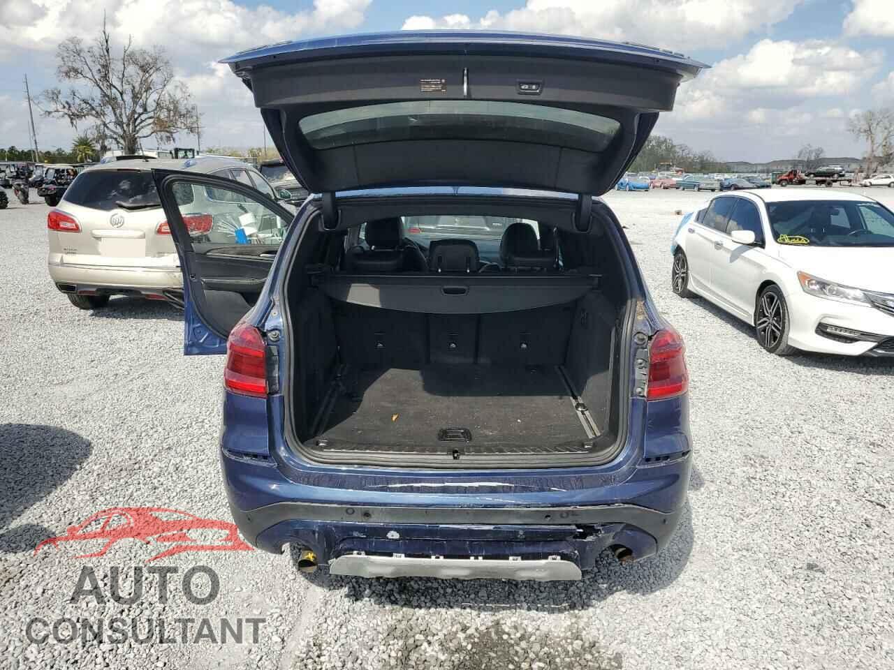 BMW X3 2019 - 5UXTR9C59KLE11642