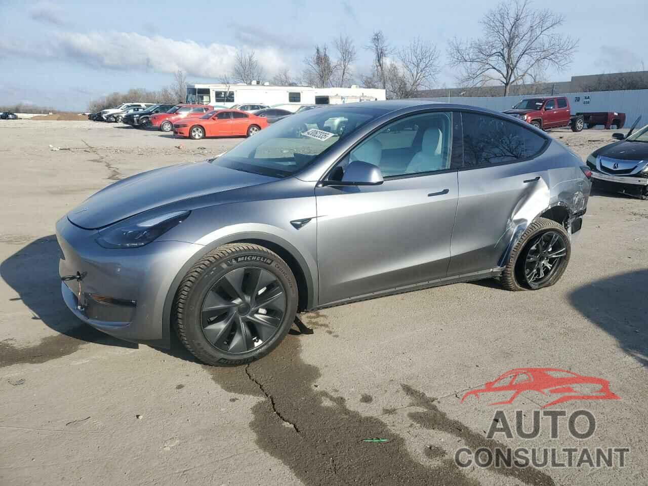 TESLA MODEL Y 2024 - 7SAYGAEE4RF210742