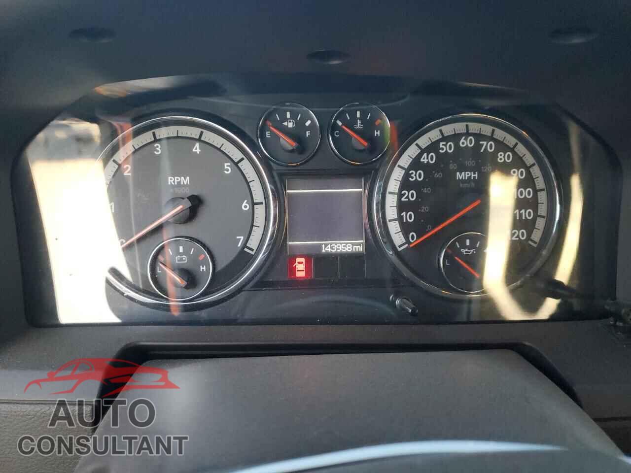 DODGE RAM 1500 2012 - 1C6RD7NT2CS123869