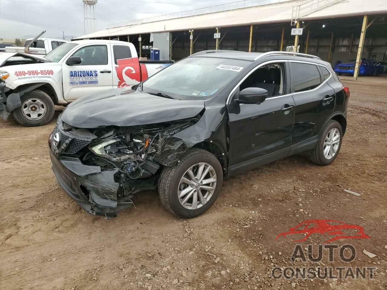 NISSAN ROGUE 2017 - JN1BJ1CR6HW134058