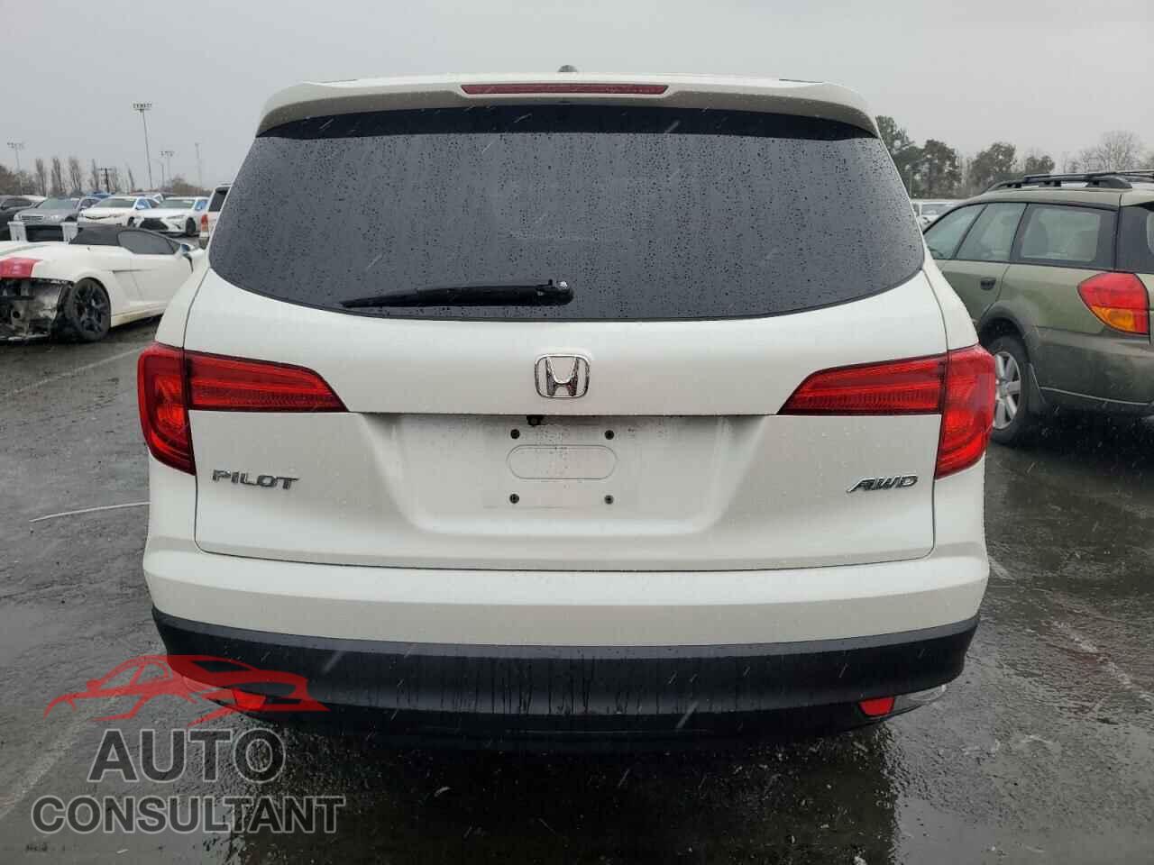 HONDA PILOT 2017 - 5FNYF6H79HB077372