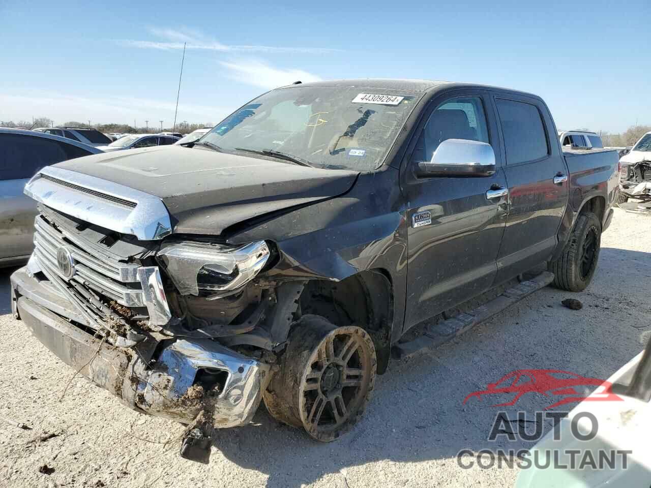 TOYOTA TUNDRA 2019 - 5TFAY5F13KX863881