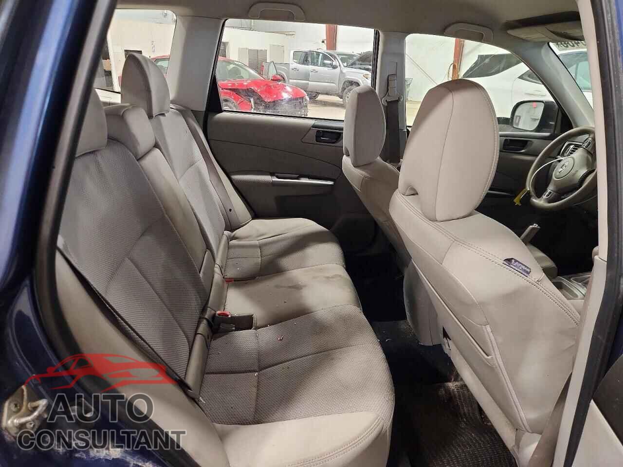 SUBARU FORESTER 2013 - JF2SHABC2DG403913