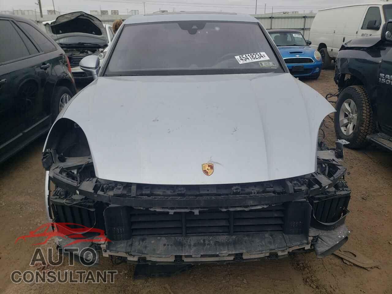 PORSCHE CAYENNE 2019 - WP1AF2AY8KDA80662