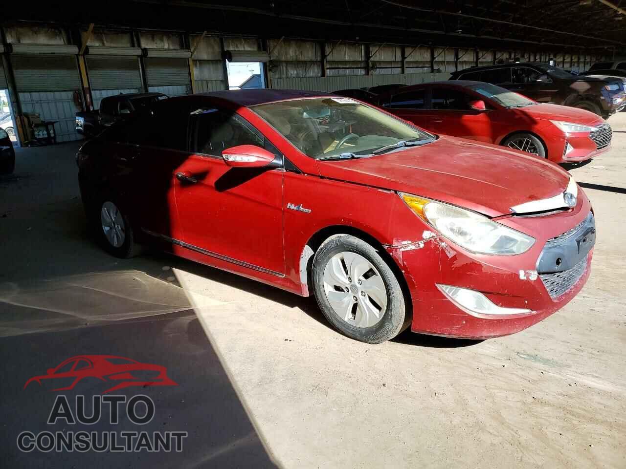 HYUNDAI SONATA 2013 - KMHEC4A48DA070248