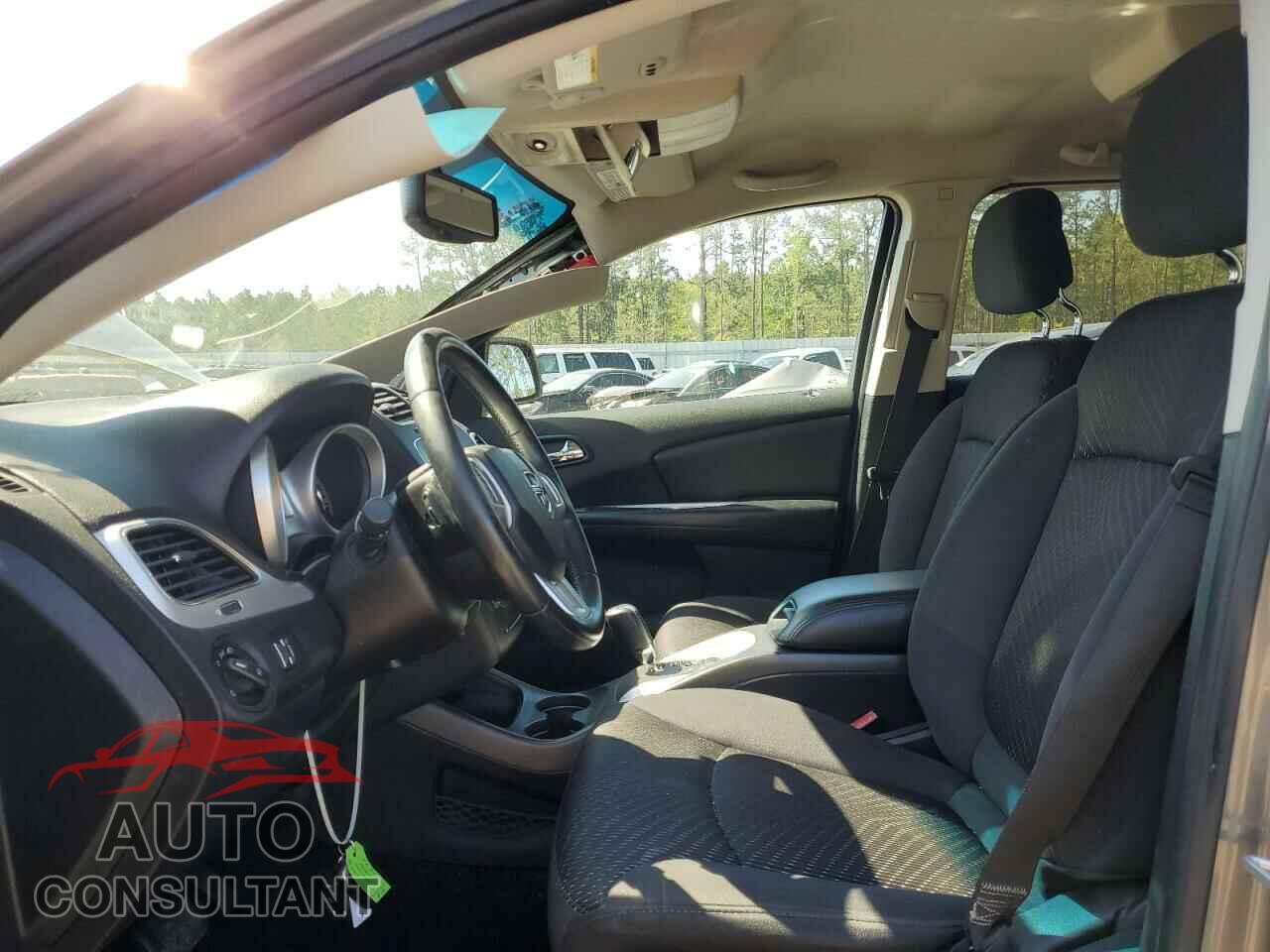DODGE JOURNEY 2012 - 3C4PDCBG9CT270883