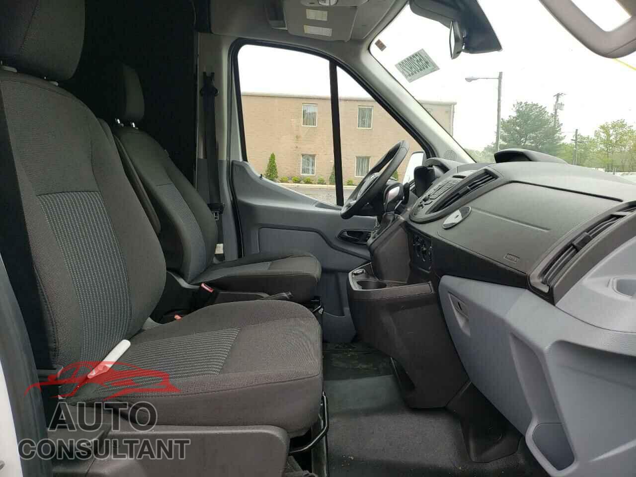 FORD TRANSIT CO 2019 - 1FTYR2CM0KKB08077
