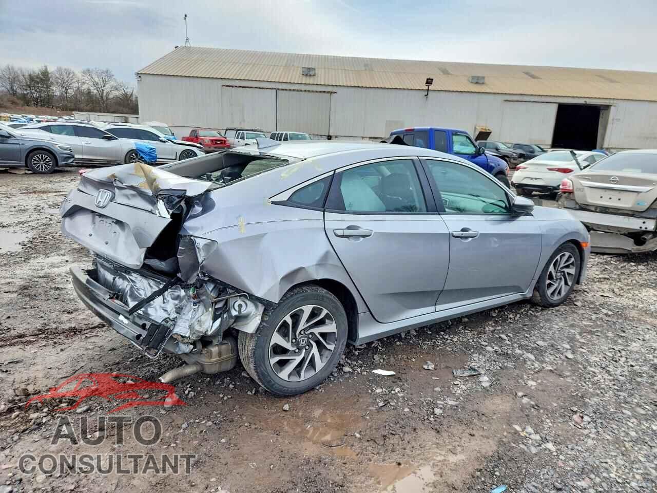 HONDA CIVIC 2017 - 19XFC2F78HE225447