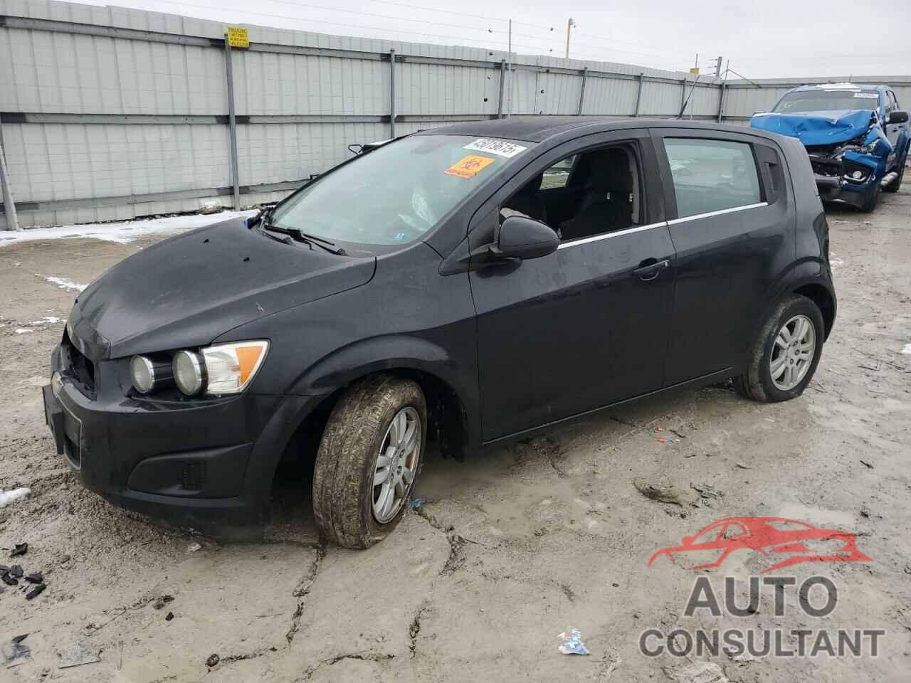 CHEVROLET SONIC 2013 - 1G1JC6SB7D4240621