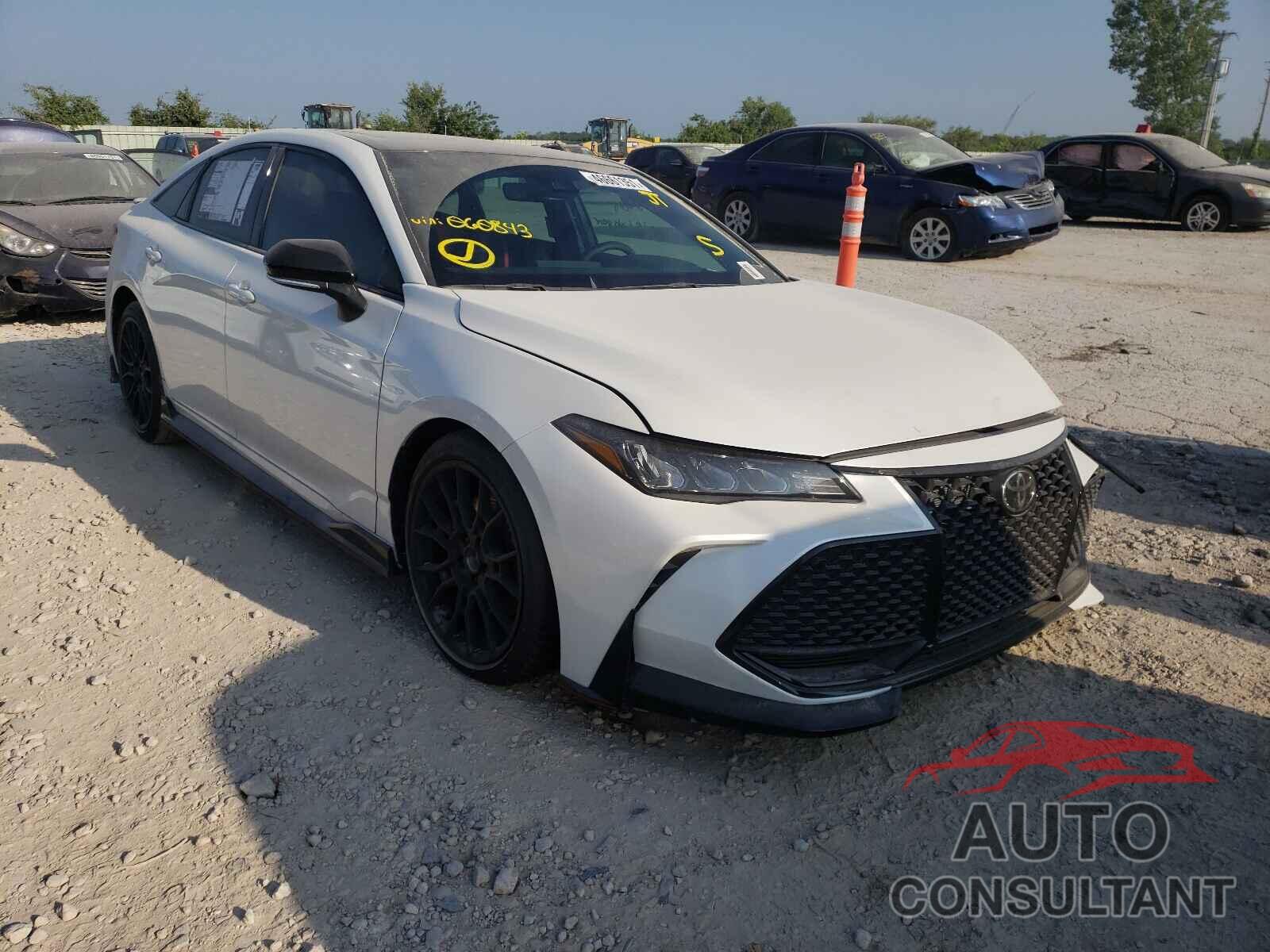 TOYOTA AVALON 2021 - 4T1FZ1FB6MU060843