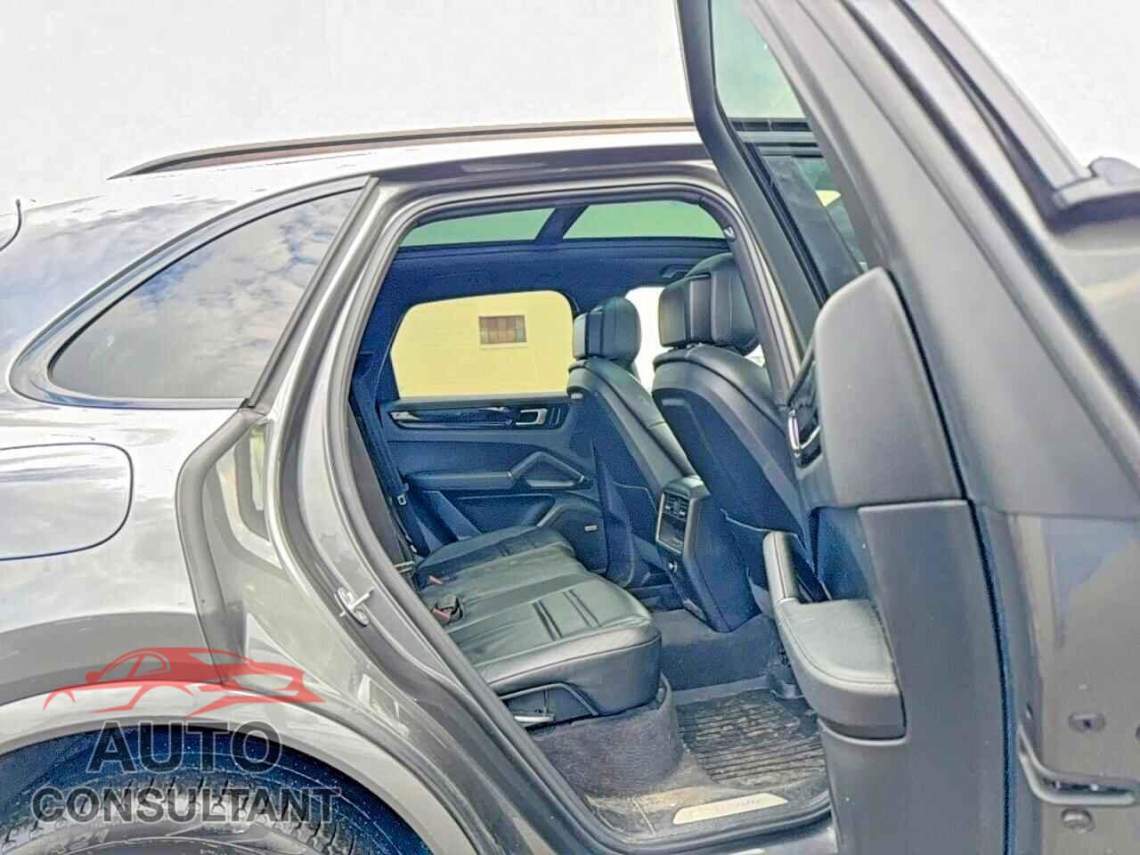 PORSCHE CAYENNE 2020 - WP1AA2AY7LDA02759