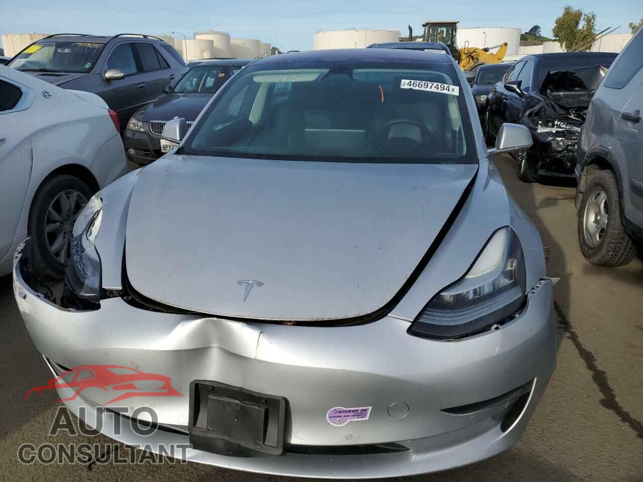 TESLA MODEL 3 2018 - 5YJ3E1EB0JF093345