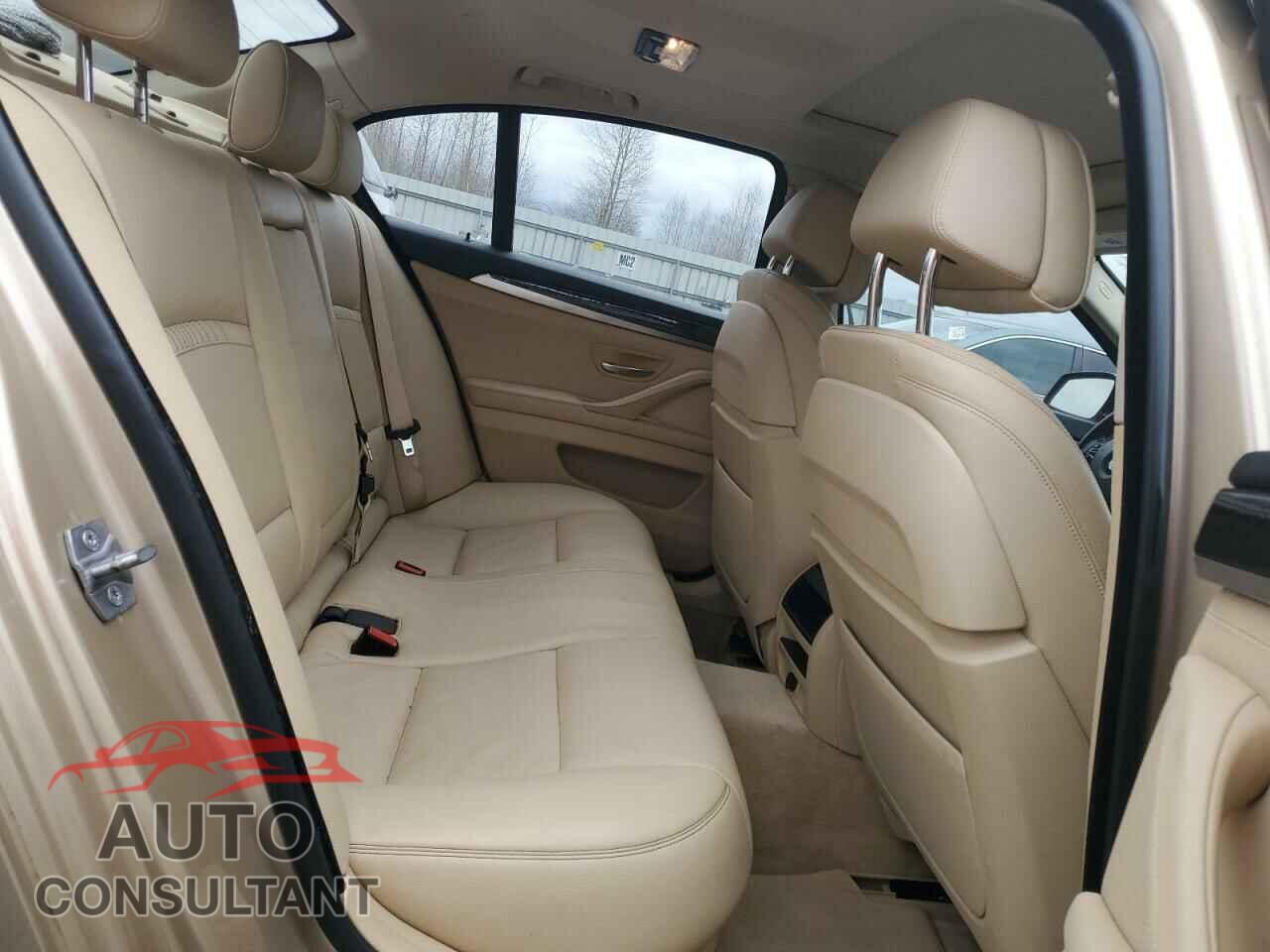 BMW 5 SERIES 2014 - WBA5B3C55ED537663
