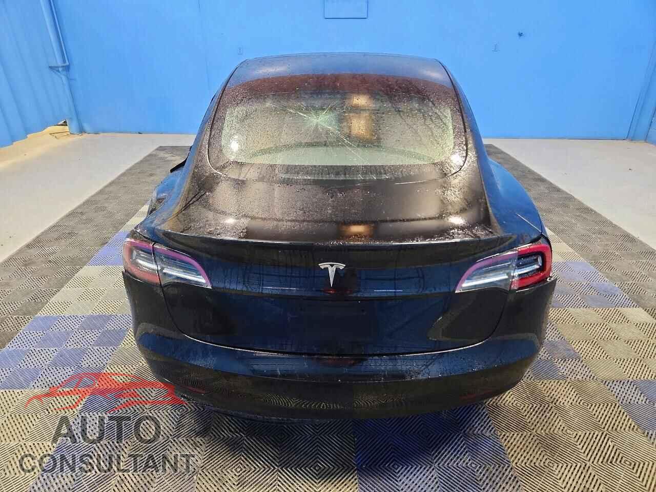 TESLA MODEL 3 2022 - 5YJ3E1EA7NF372109