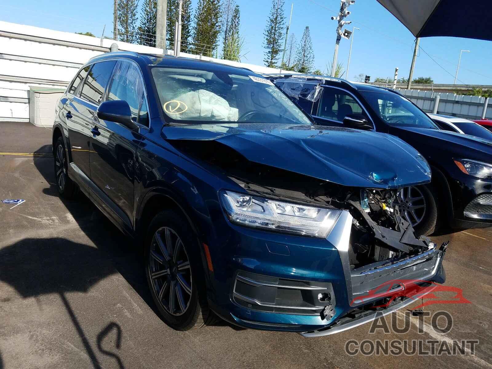 AUDI Q7 2018 - WA1LHAF72JD023834