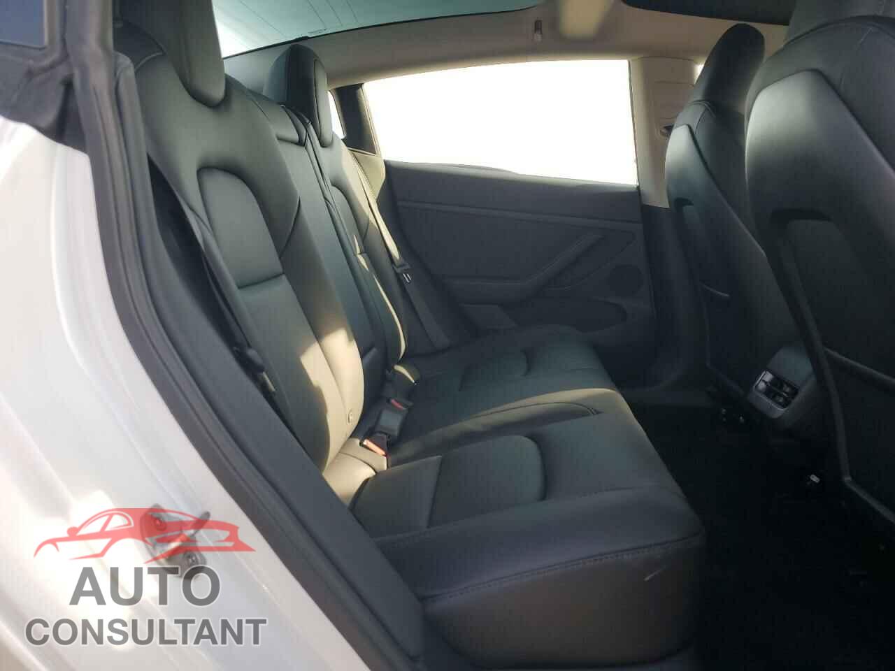 TESLA MODEL 3 2023 - 5YJ3E1EB4PF595896