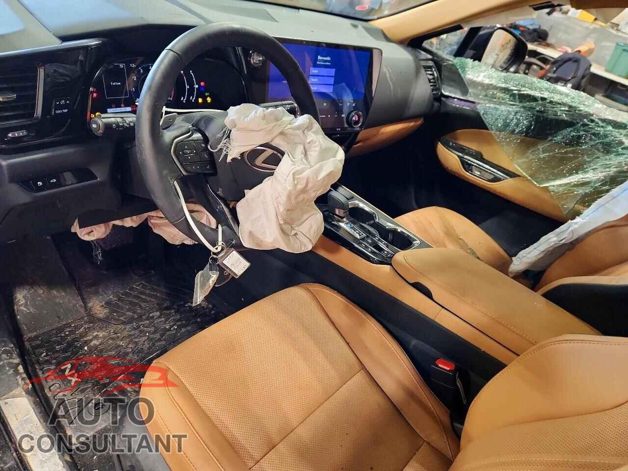 LEXUS UNKNOWN 2025 - 2T2GGCEZ6SC089452