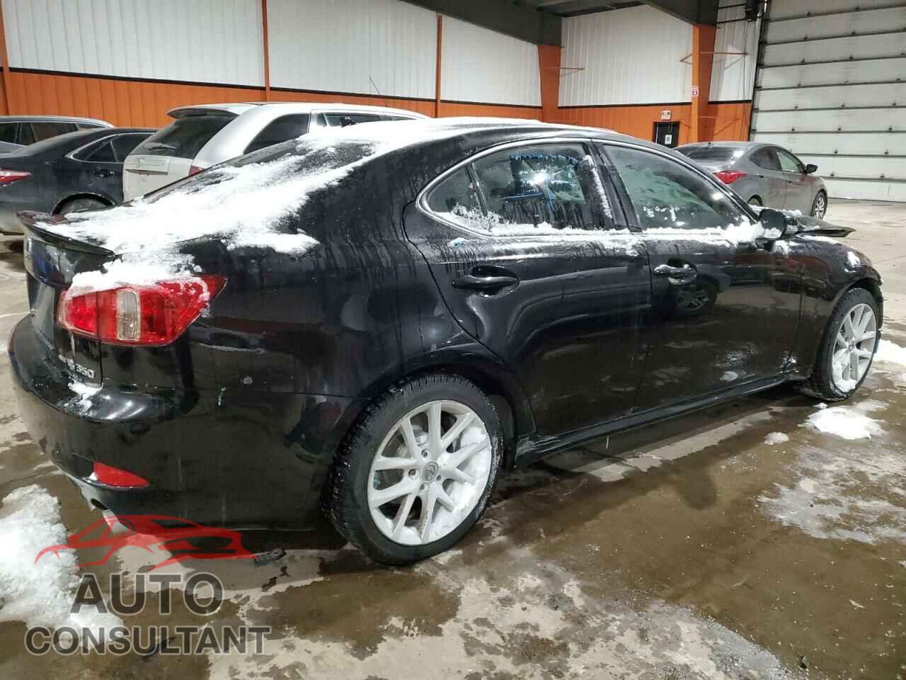 LEXUS IS 2011 - JTHCE5C22B5000532