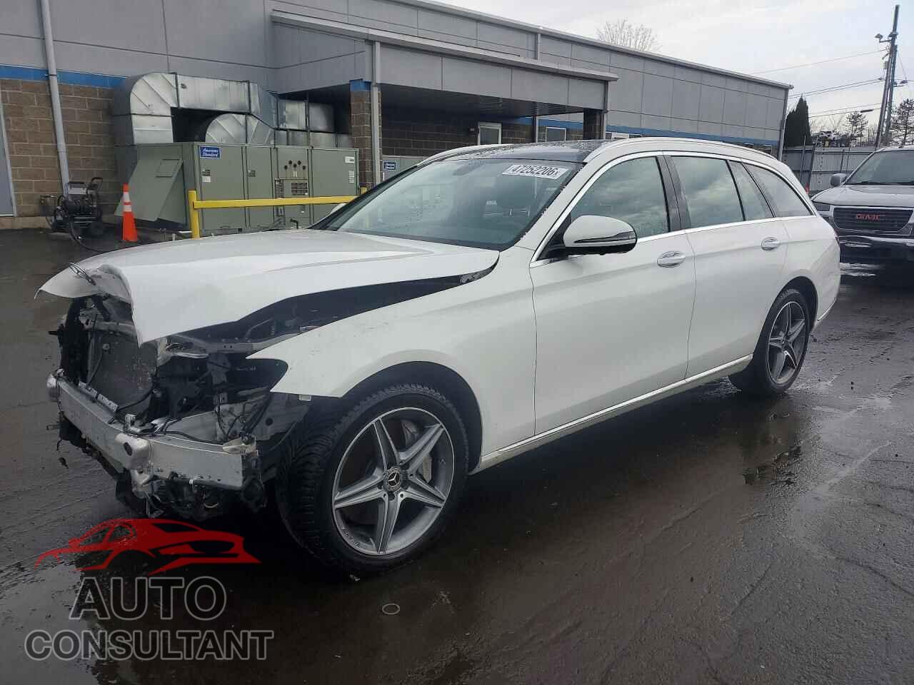 MERCEDES-BENZ E-CLASS 2019 - WDDZH6JB2KA525969