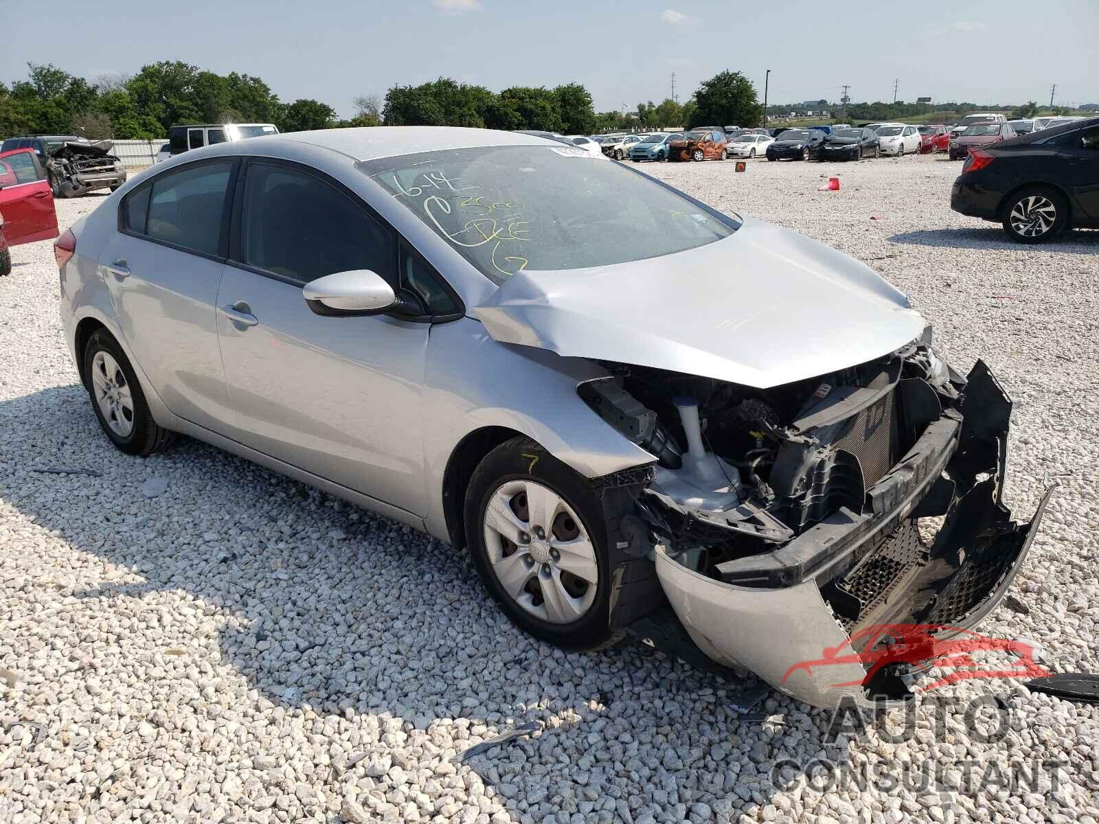 KIA FORTE 2016 - KNAFK4A68G5511531