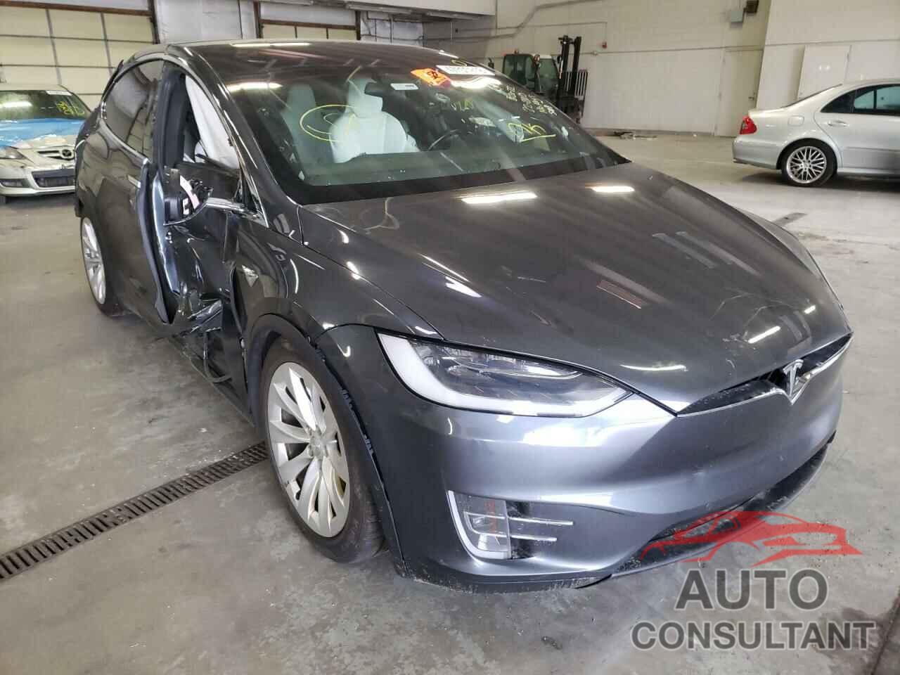 TESLA MODEL X 2017 - 5YJXCBE20HF041401