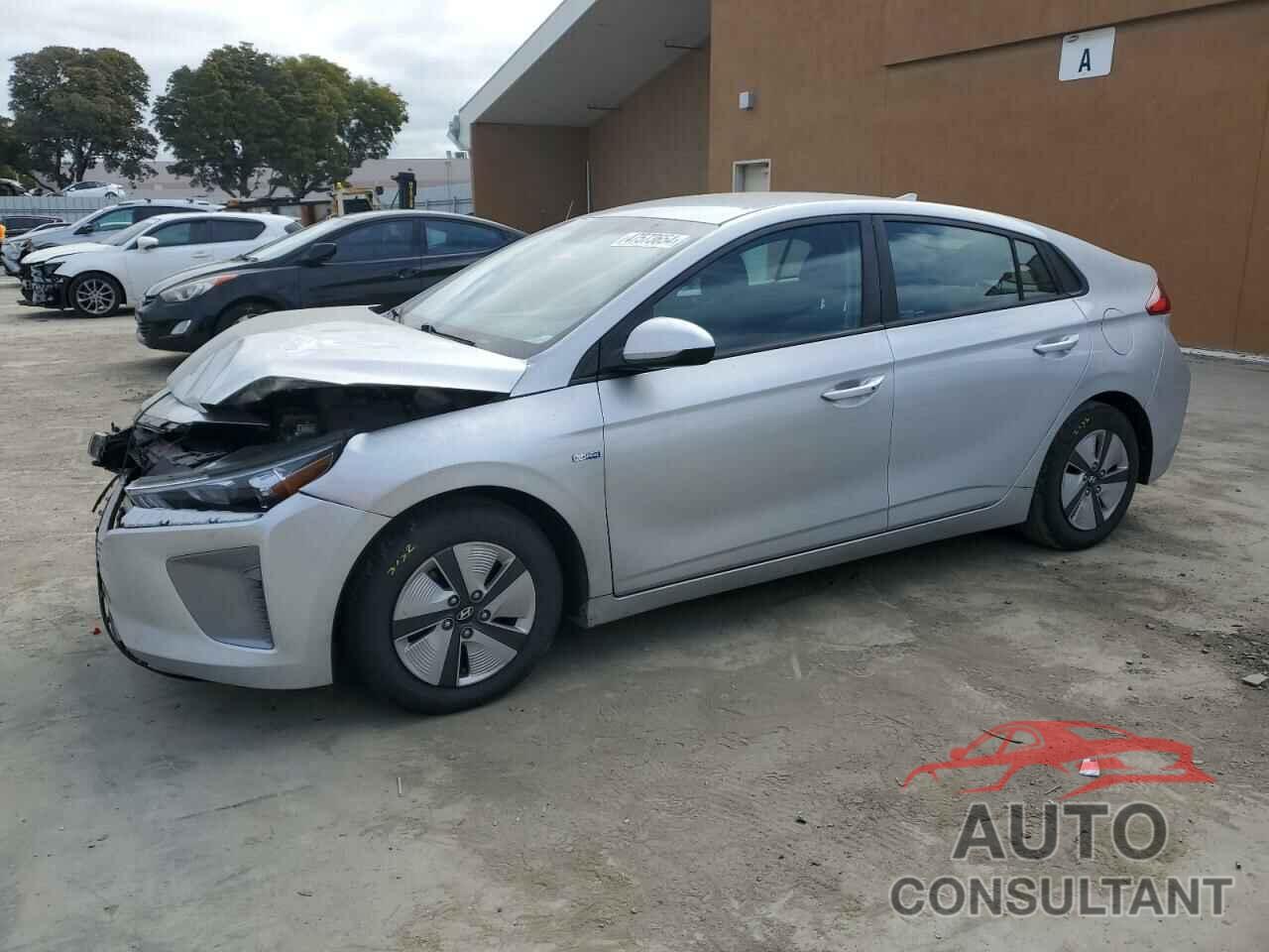 HYUNDAI IONIQ 2019 - KMHC65LC4KU108157