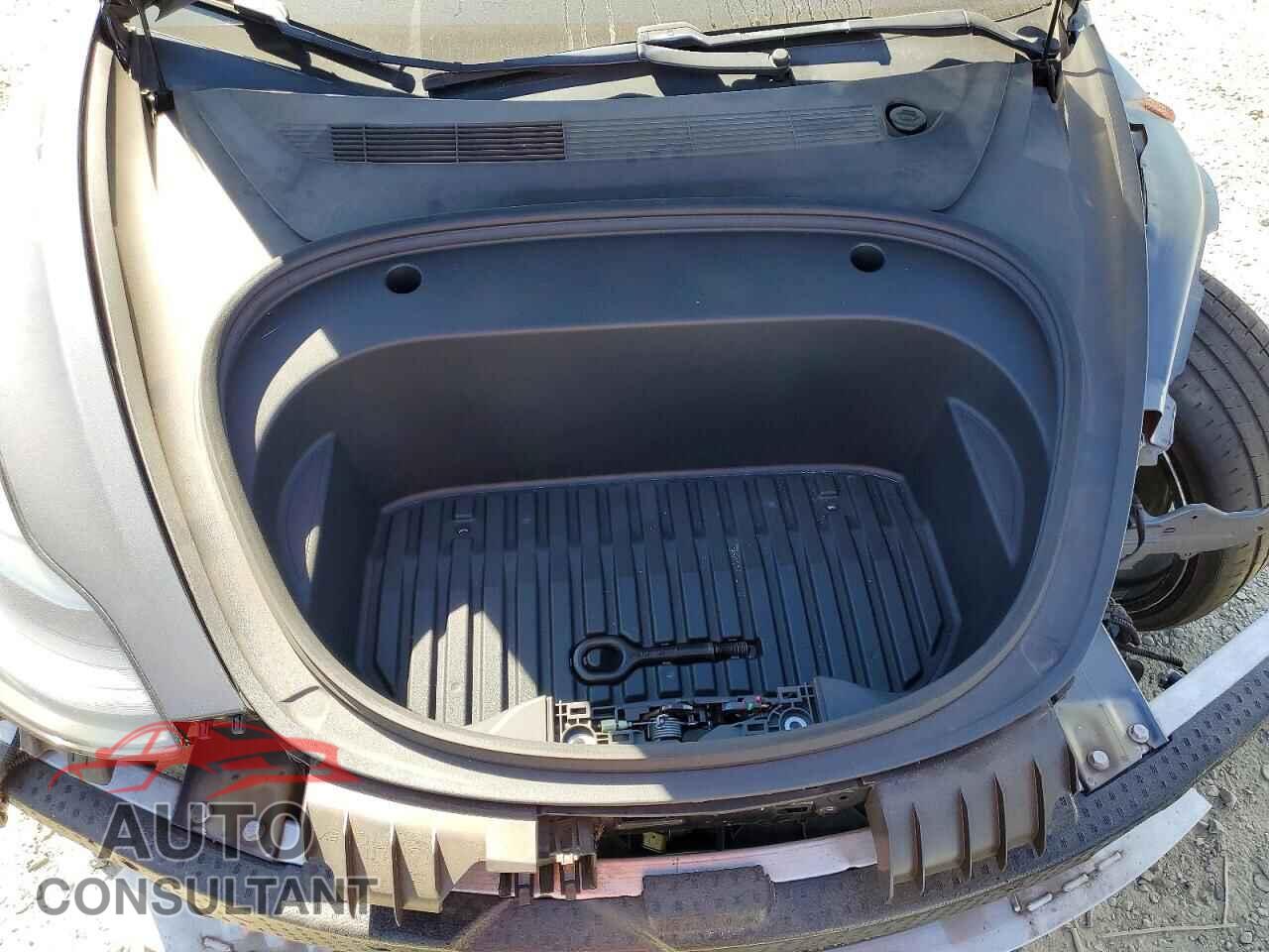 TESLA MODEL 3 2021 - 5YJ3E1EC2MF061123