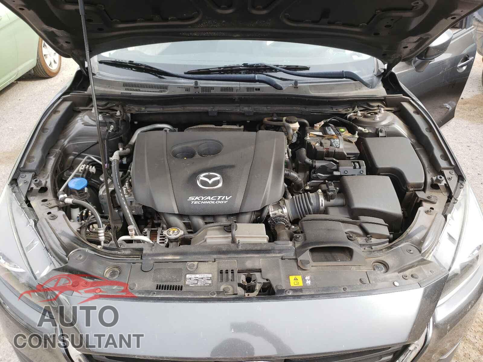 MAZDA 3 2017 - 3MZBN1U79HM115905