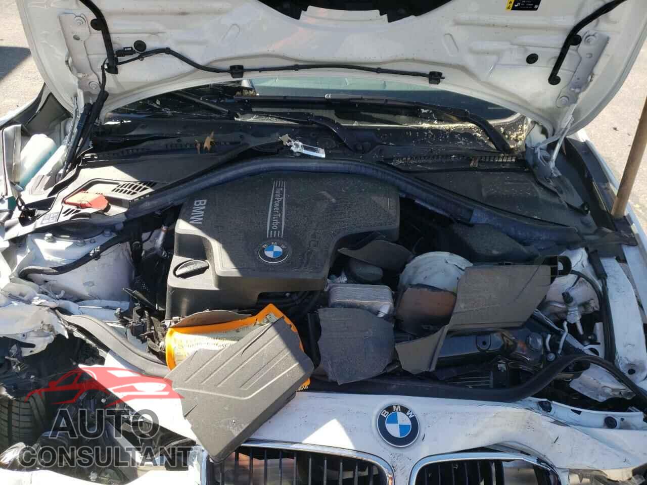BMW 3 SERIES 2018 - WBA8A3C5XJA491386