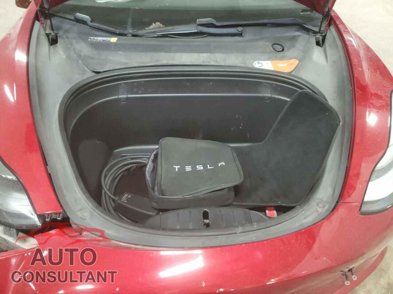 TESLA MODEL 3 2018 - 5YJ3E1EA3JF007176