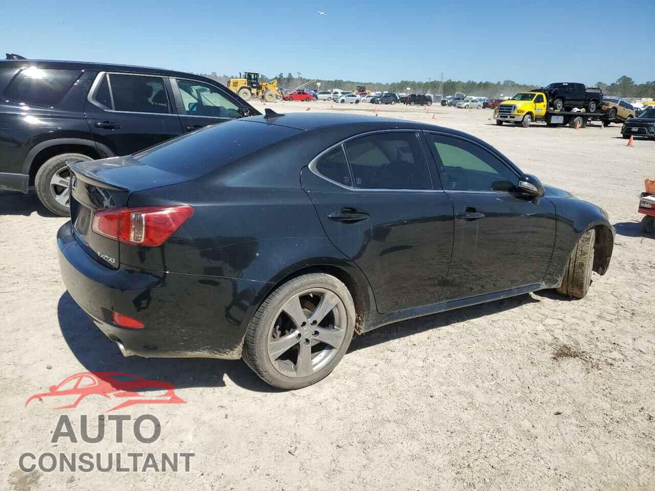 LEXUS IS 2011 - JTHBF5C21B2101913
