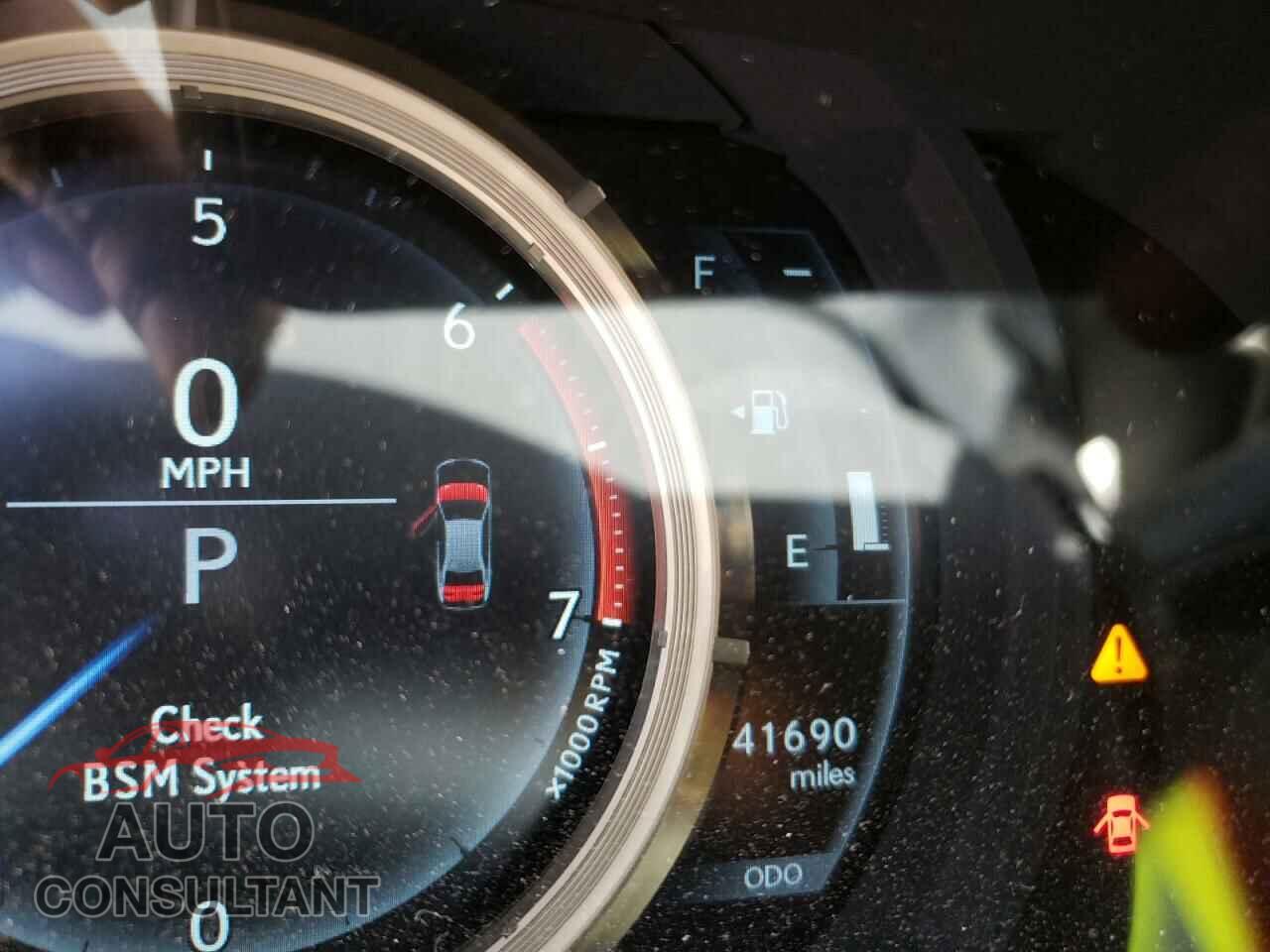 LEXUS IS 2016 - JTHBA1D24G5033652
