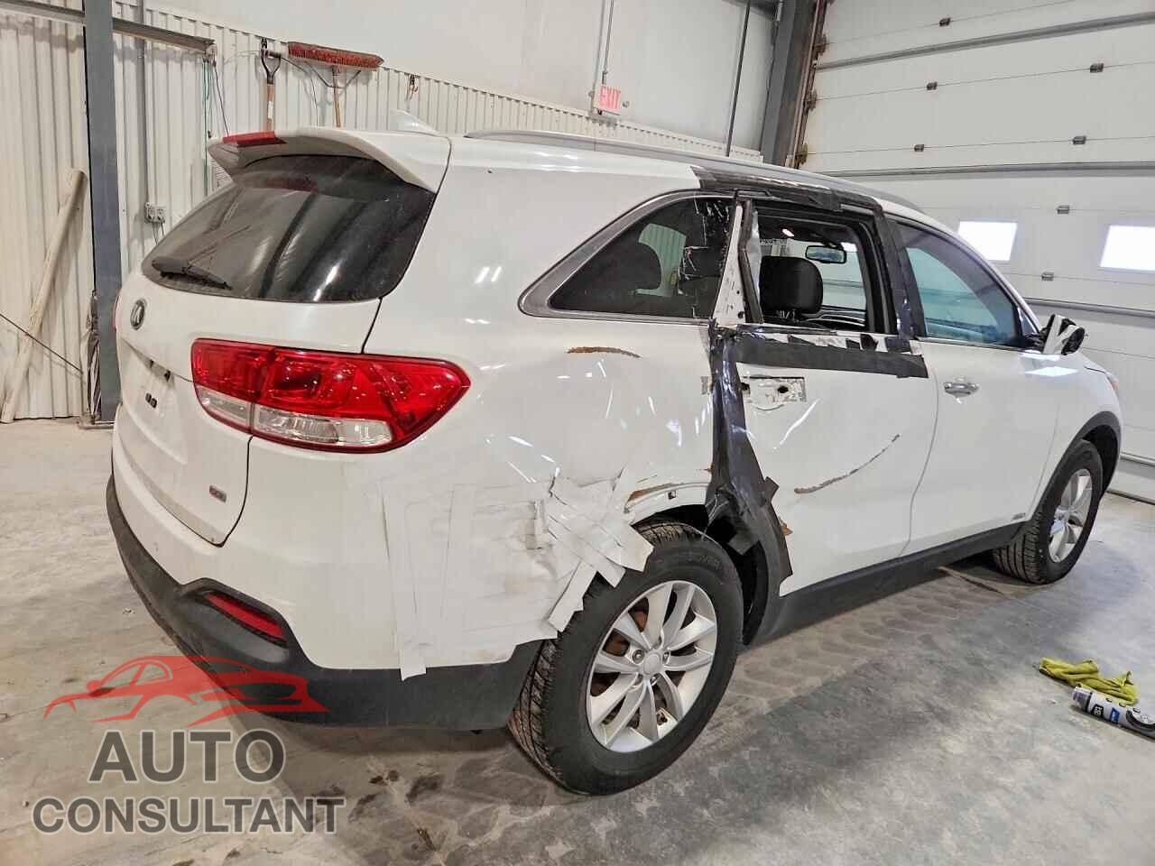 KIA SORENTO 2017 - 5XYPGDA32HG296851