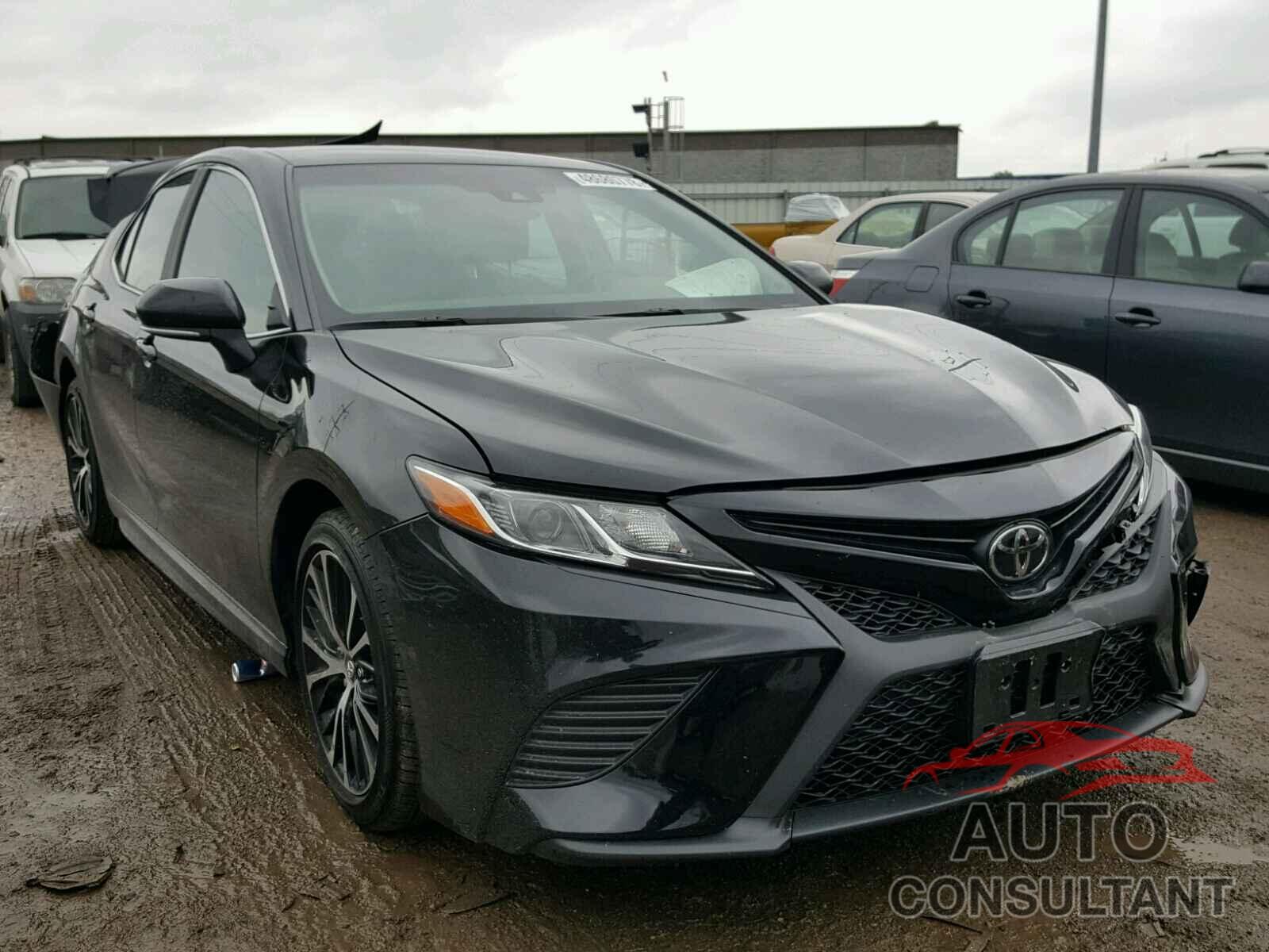 TOYOTA CAMRY 2018 - 4T1B11HK7JU651875
