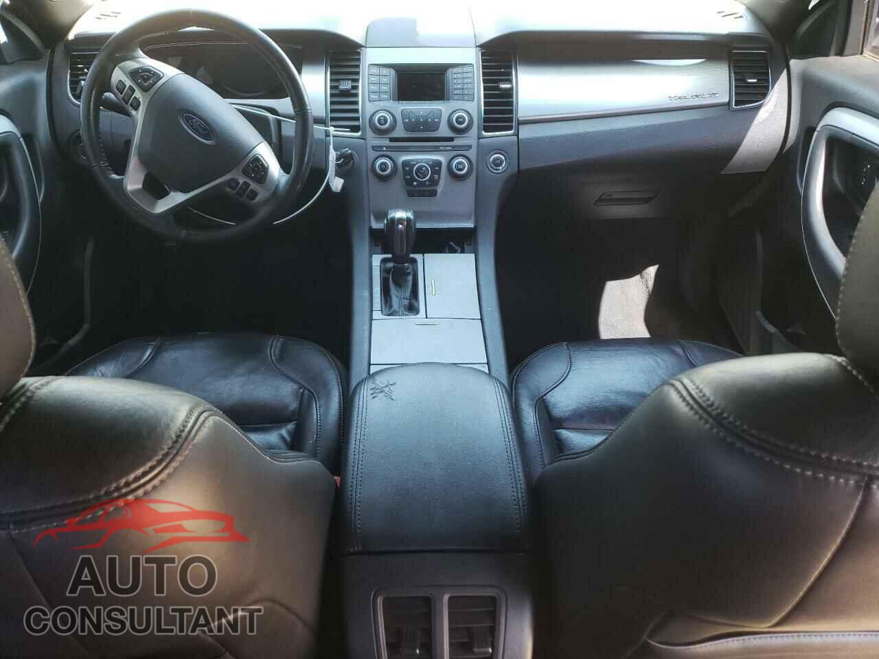 FORD TAURUS 2017 - 1FAHP2E85HG129241