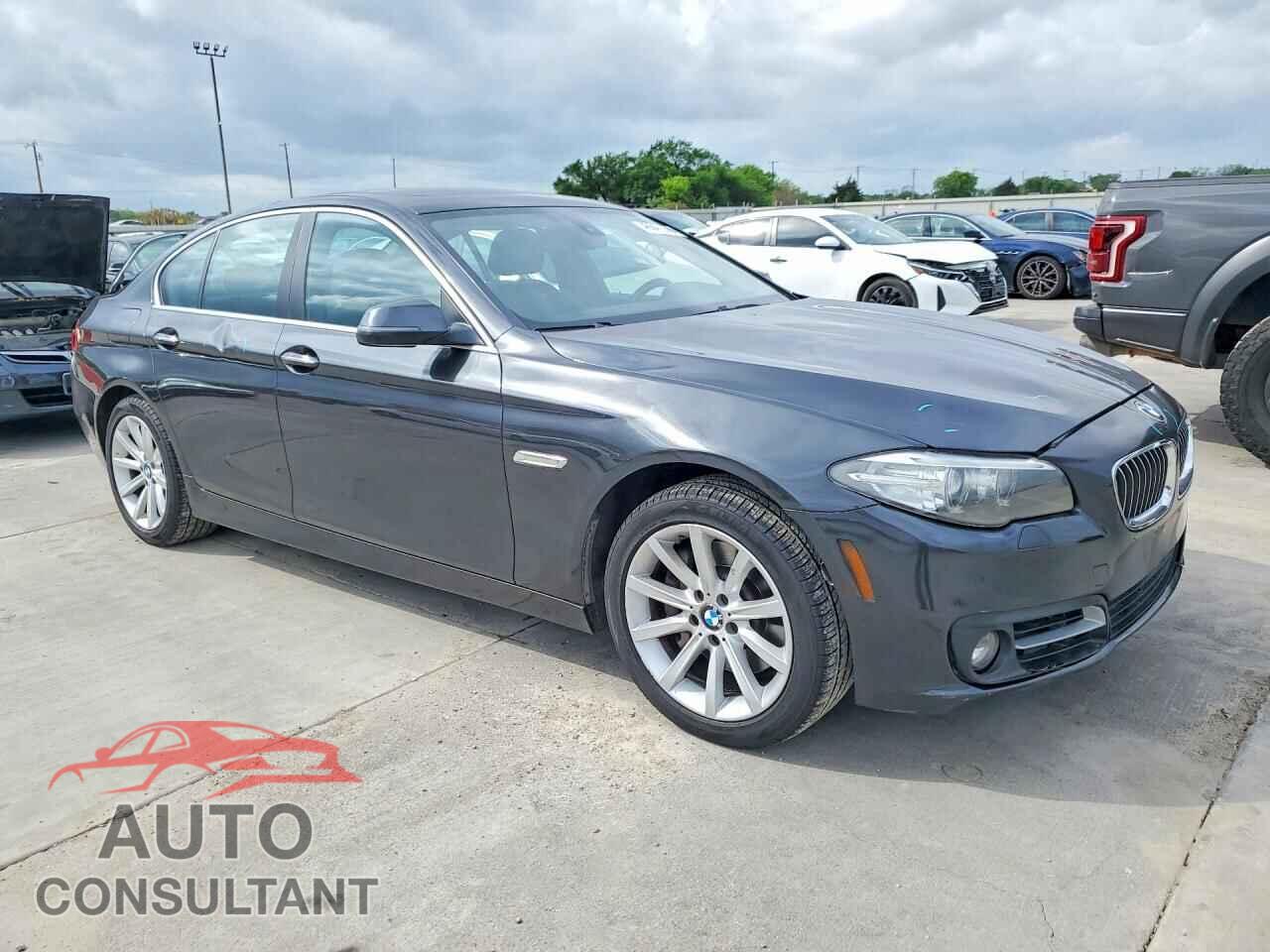 BMW 5 SERIES 2015 - WBA5B1C57FD918226