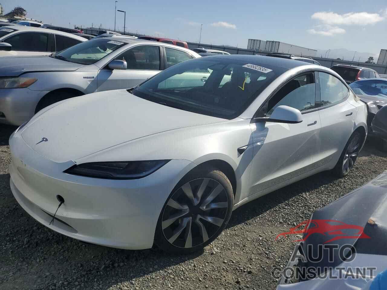 TESLA MODEL 3 2024 - 5YJ3E1EB1RF789756