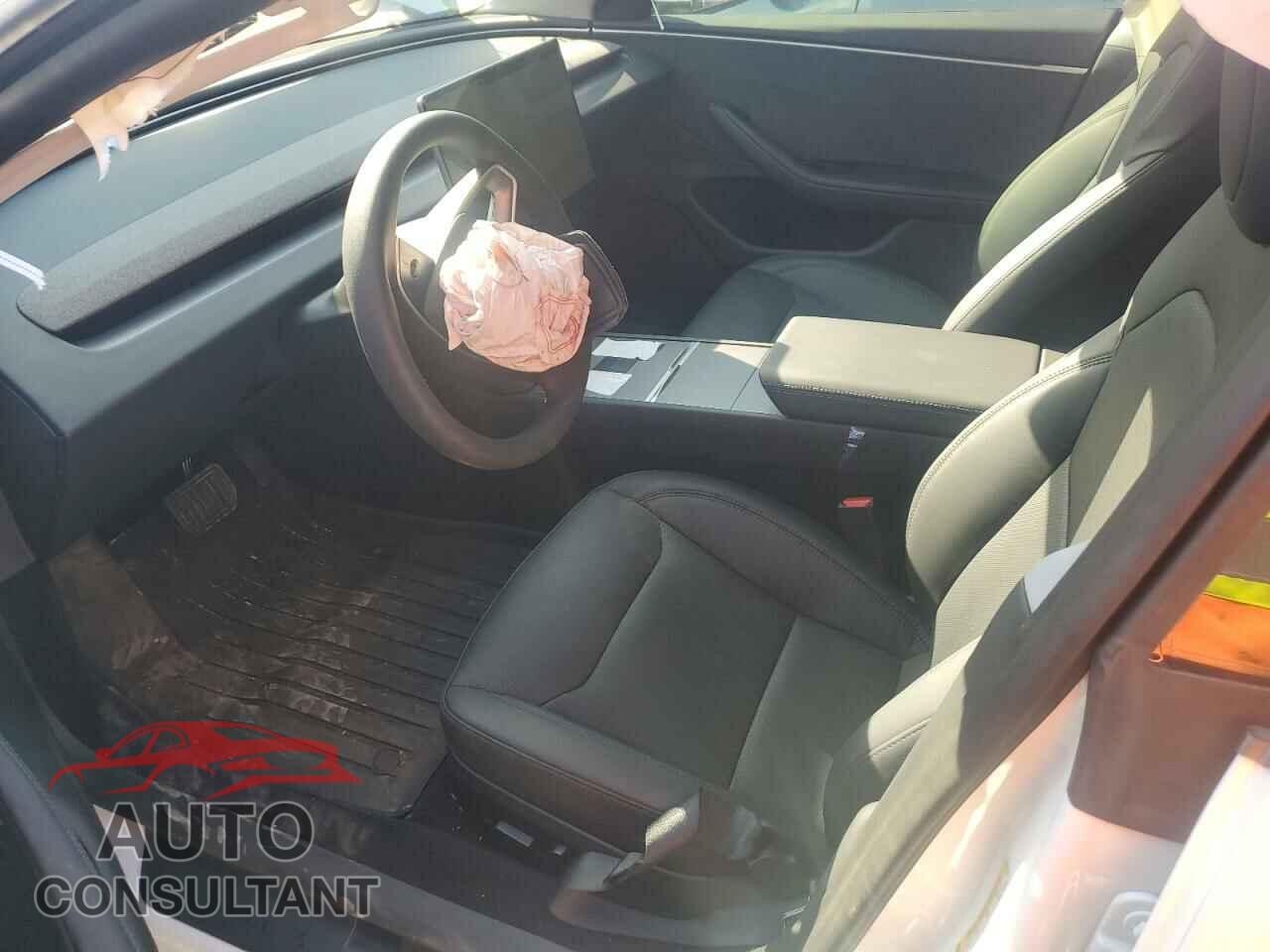 TESLA MODEL 3 2024 - 5YJ3E1EB0RF822472