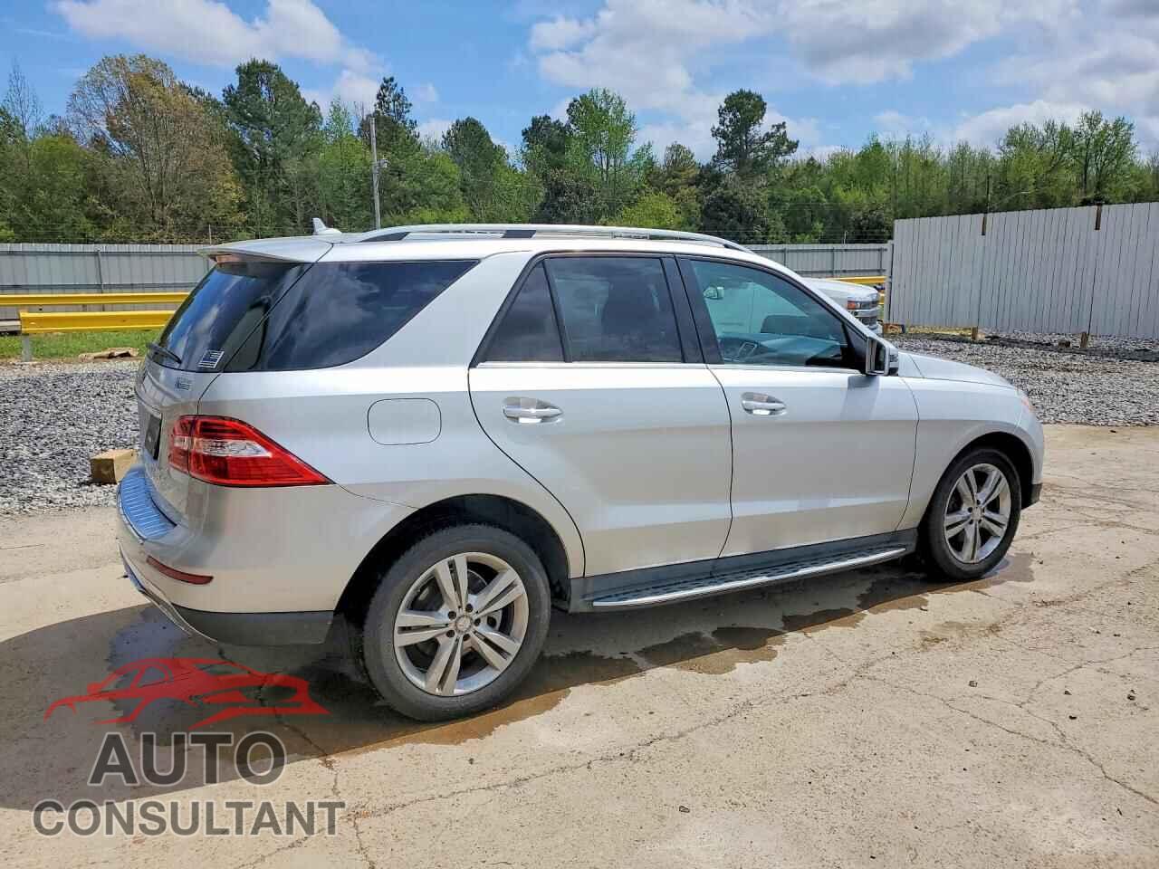 MERCEDES-BENZ M-CLASS 2015 - 4JGDA5JB4FA574062