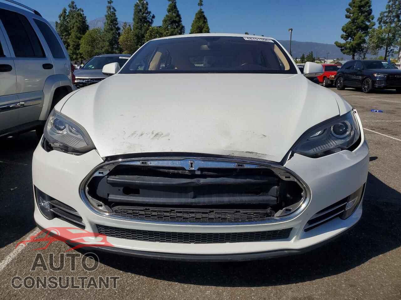 TESLA MODEL S 2013 - 5YJSA1BG5DFP09844
