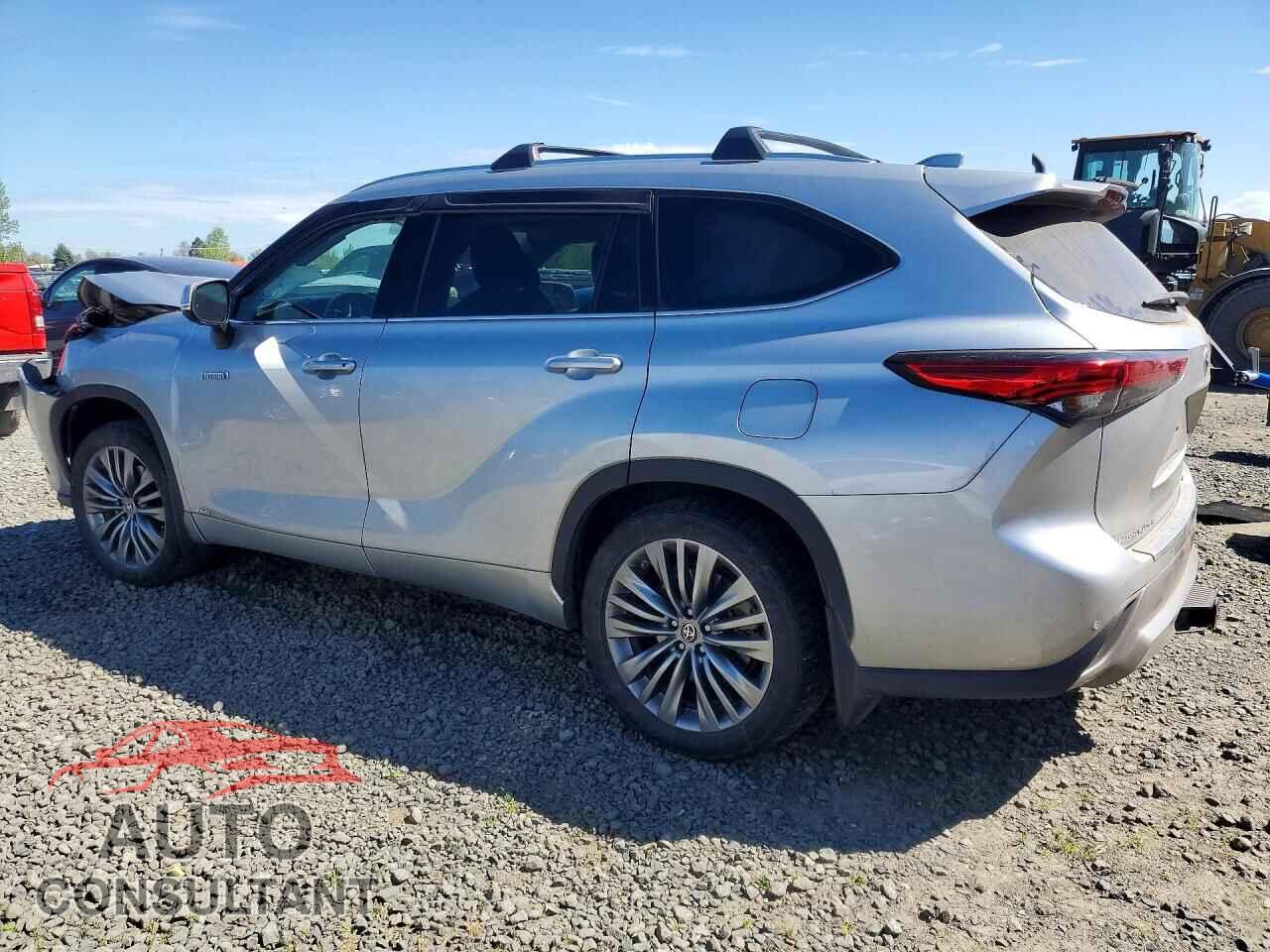 TOYOTA HIGHLANDER 2021 - 5TDEBRCH0MS064029
