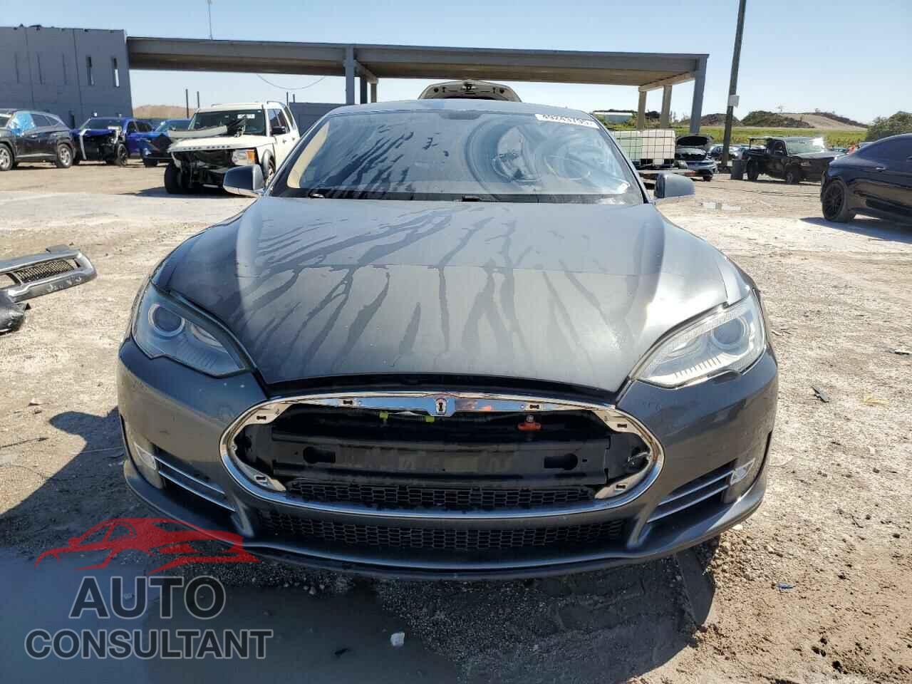 TESLA MODEL S 2013 - 5YJSA1CNXDFP13322
