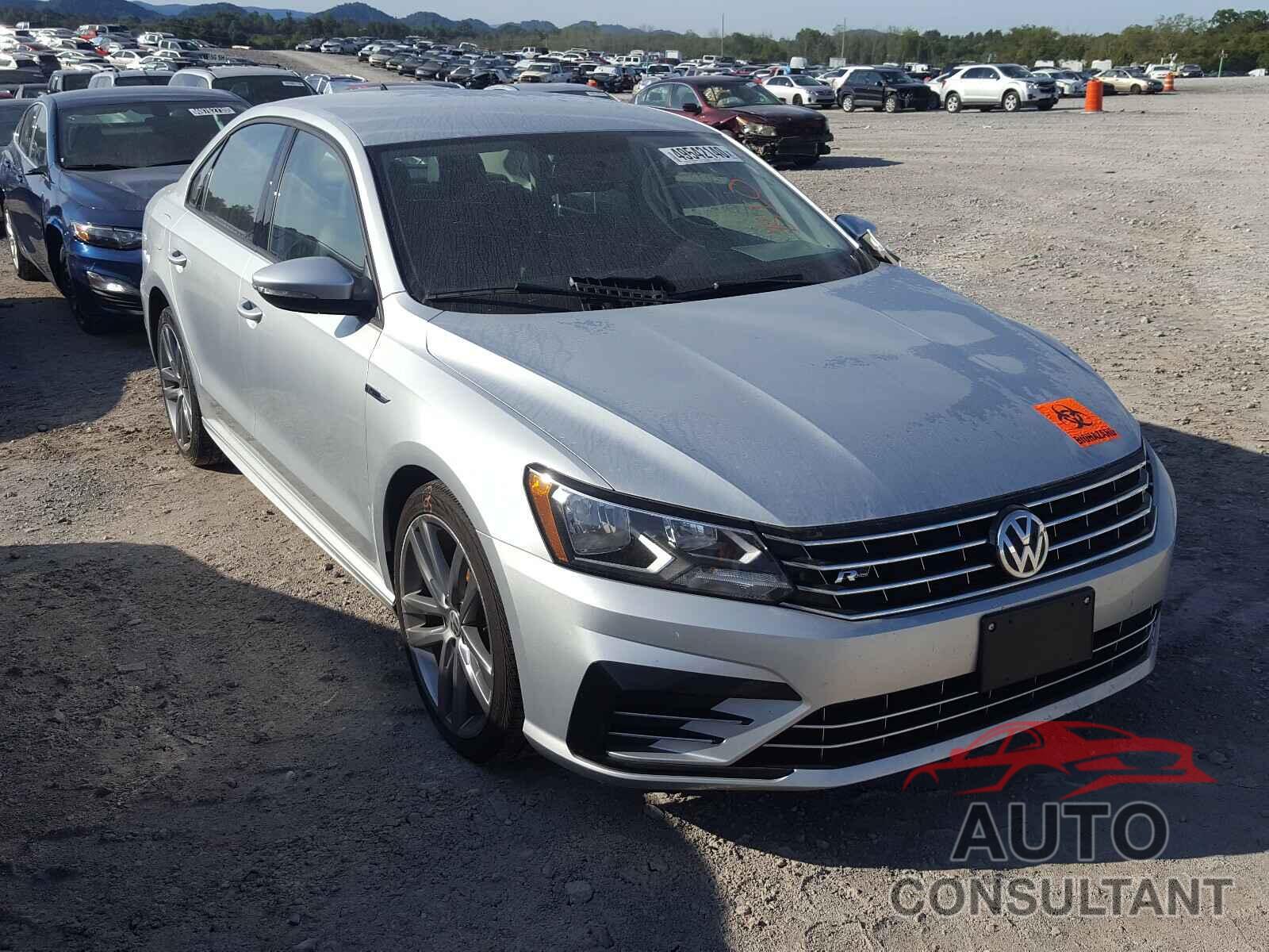 VOLKSWAGEN PASSAT 2018 - 1VWAA7A32JC030469