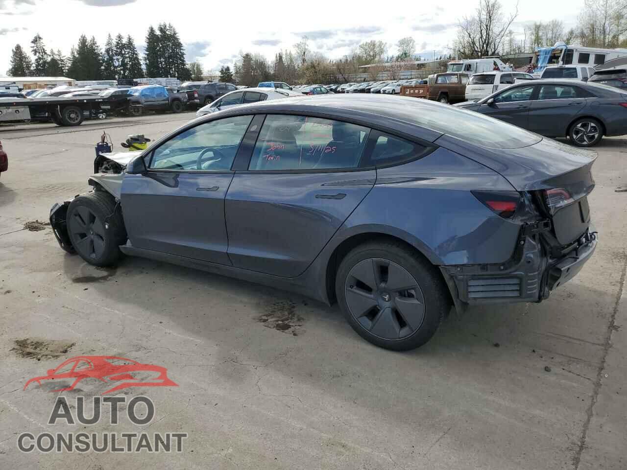 TESLA MODEL 3 2023 - 5YJ3E1EA4PF695438