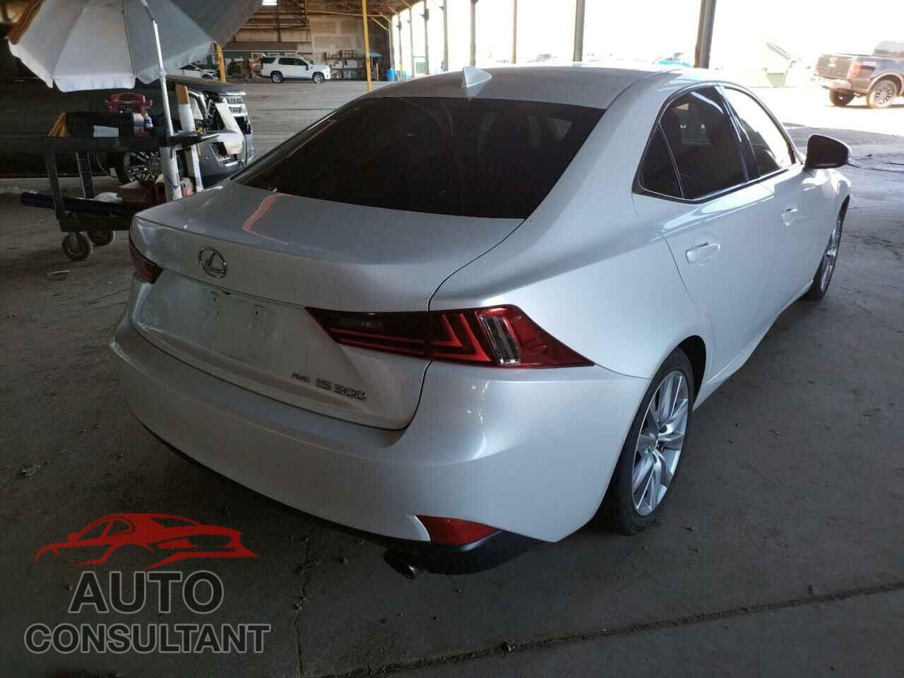 LEXUS IS 2016 - JTHCM1D25G5008111