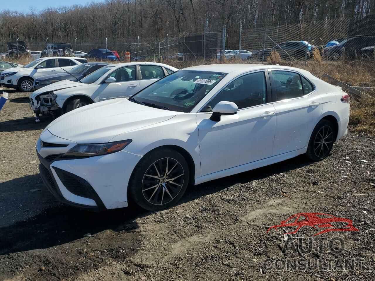 TOYOTA CAMRY 2021 - 4T1G11AKXMU554772